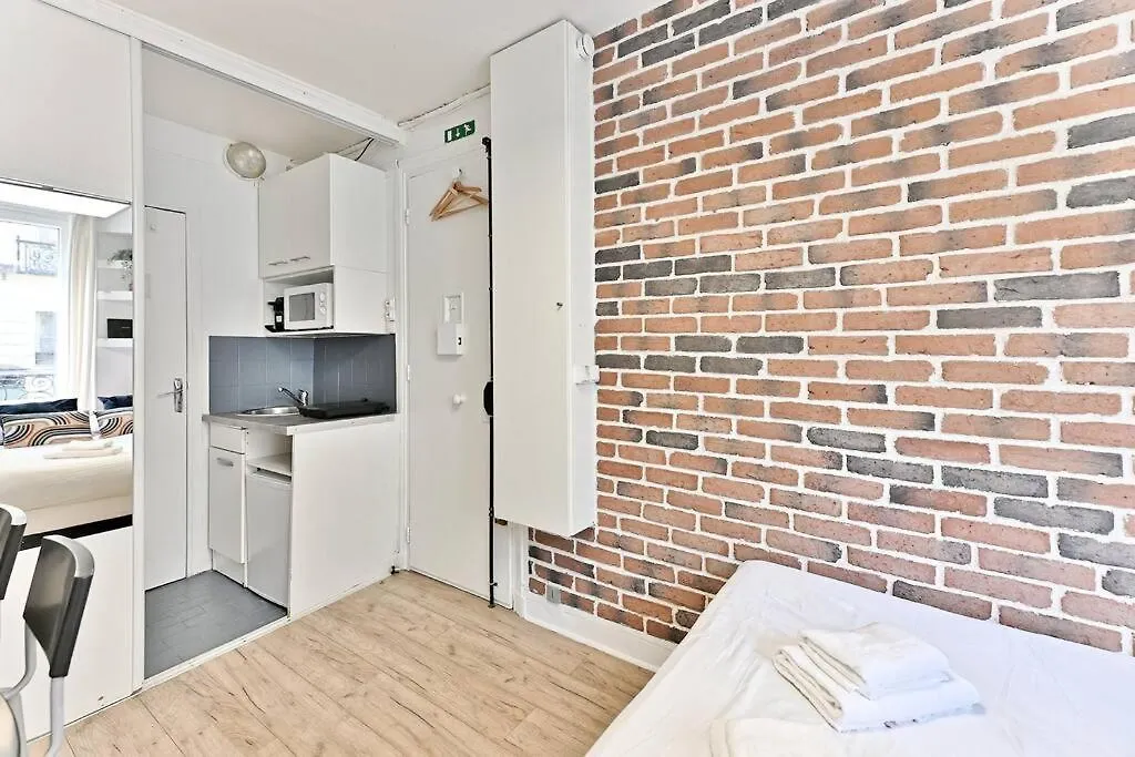Petit Confortable Et #marais - Ii Apartament